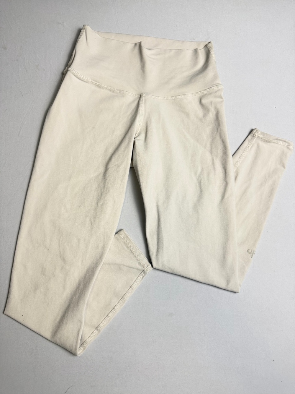 ALO Yoga cream high waisted compression Leggings size small